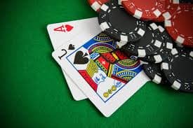 Antarmuka aplikasi mobile oca toto menampilkan menu utama dan permainan slot populer